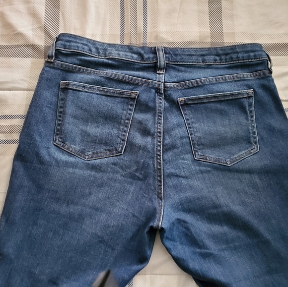 Gently used jeans BCBGMAXAZRIA 👖and 3 more 4all - Picture 8 of 12